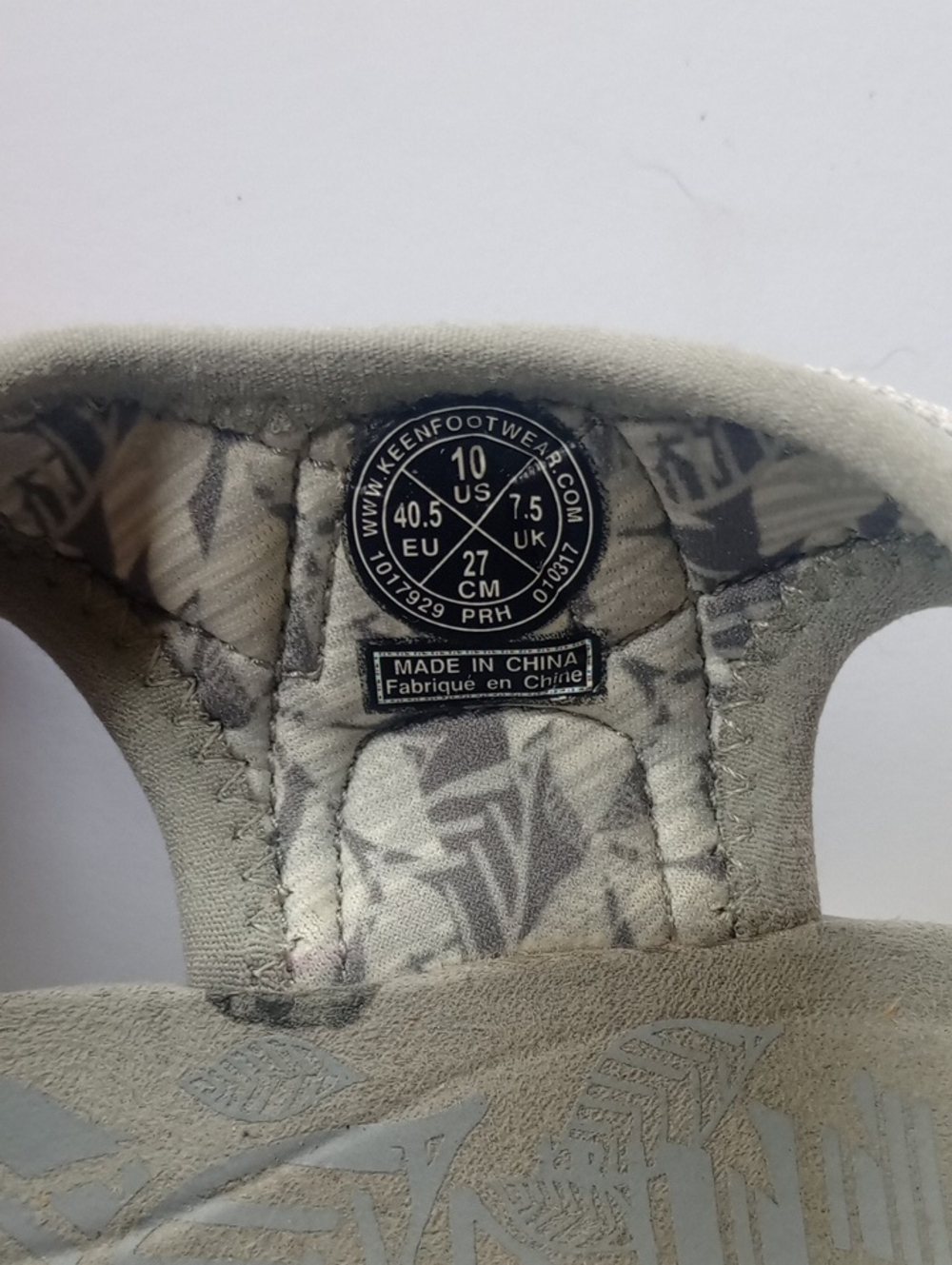 Size 10 Keen Maya Gray Strap Sandals Waterproof Hiking Trekking Travel Swimming - Picture 9 of 10
